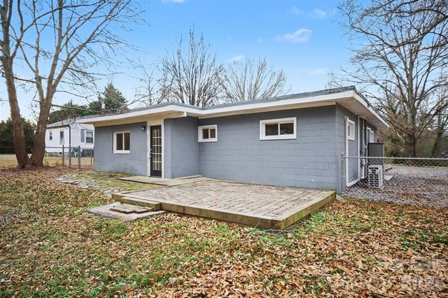 112 Lineberger Street, Stanley, NC 28164