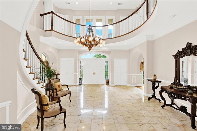 5 CHAMARAL CT, Cockeysville, MD 21030