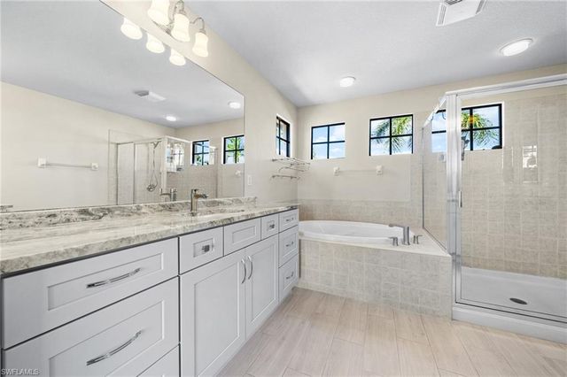 9182 River Otter DR, Fort Myers, FL 33912