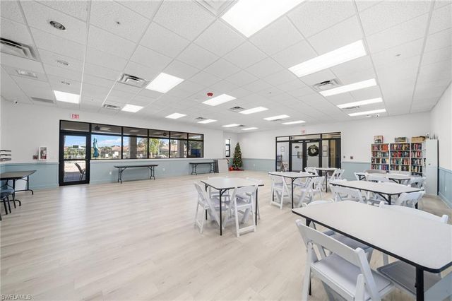 9182 River Otter DR, Fort Myers, FL 33912