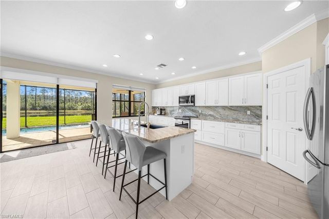 9182 River Otter DR, Fort Myers, FL 33912