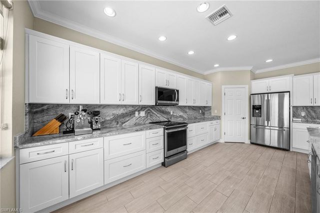 9182 River Otter DR, Fort Myers, FL 33912