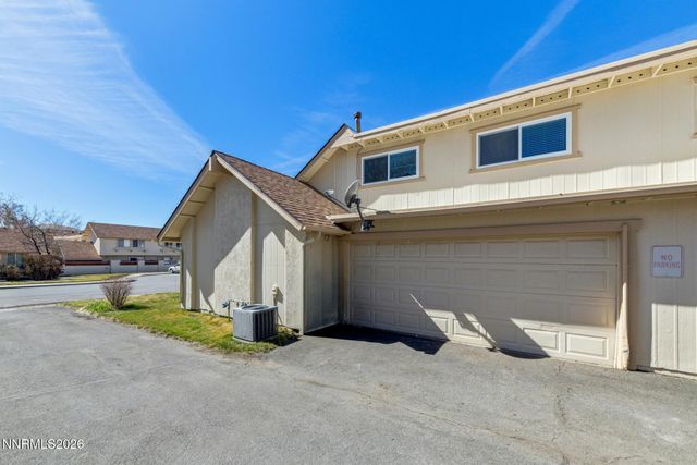 14 Condor Circle, Carson City, NV 89701