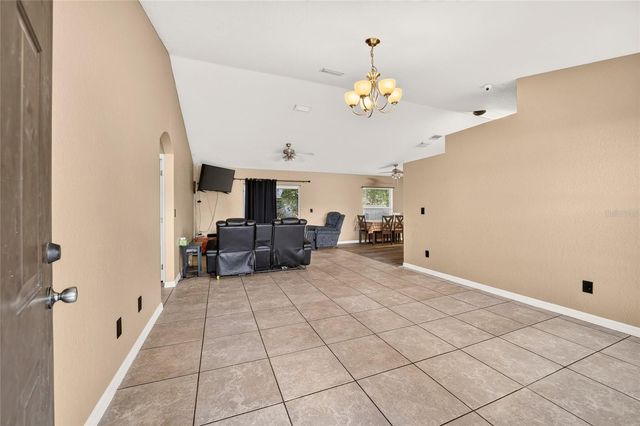 18 PINE COURSE LOOP, Ocala, FL 34472