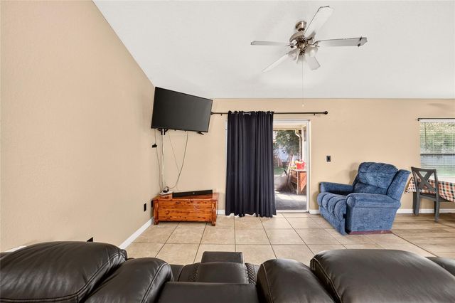 18 PINE COURSE LOOP, Ocala, FL 34472