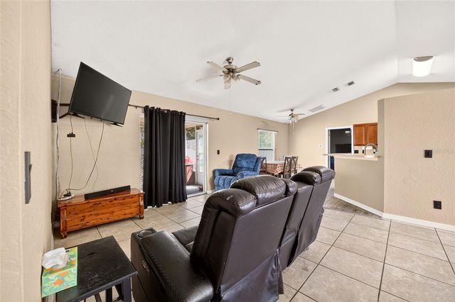 18 PINE COURSE LOOP, Ocala, FL 34472