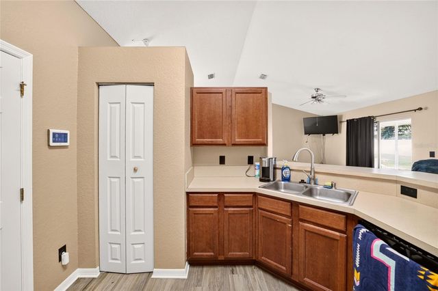 18 PINE COURSE LOOP, Ocala, FL 34472