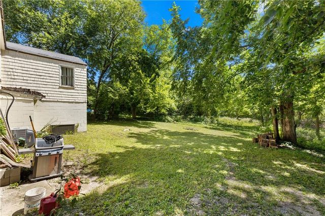 9125 Cherry Street, Kansas City, MO 64131