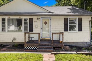 9125 Cherry Street, Kansas City, MO 64131