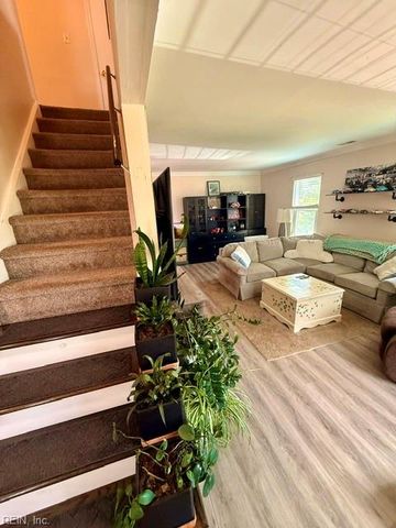 4708 Glencoe LN, Virginia Beach, VA 23464