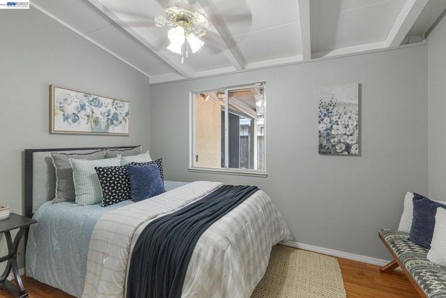 27500 La Porte Ave, Hayward, CA 94545
