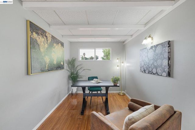 27500 La Porte Ave, Hayward, CA 94545