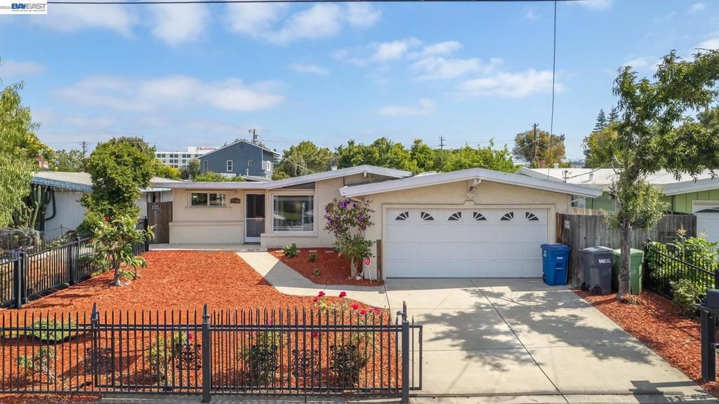 27500 La Porte Ave, Hayward, CA 94545