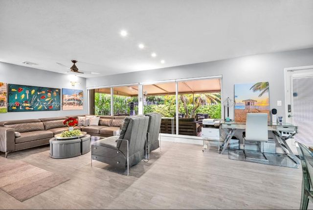 1799 SE 25th Ave, Fort Lauderdale, FL 33316