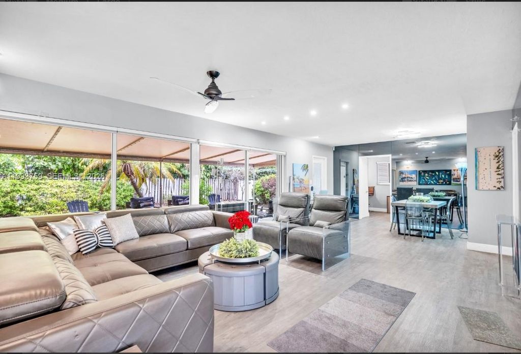 1799 SE 25th Ave, Fort Lauderdale, FL 33316