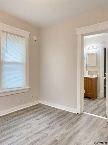 2732 Camden Avenue, Omaha, NE 68111