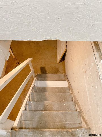 2732 Camden Avenue, Omaha, NE 68111