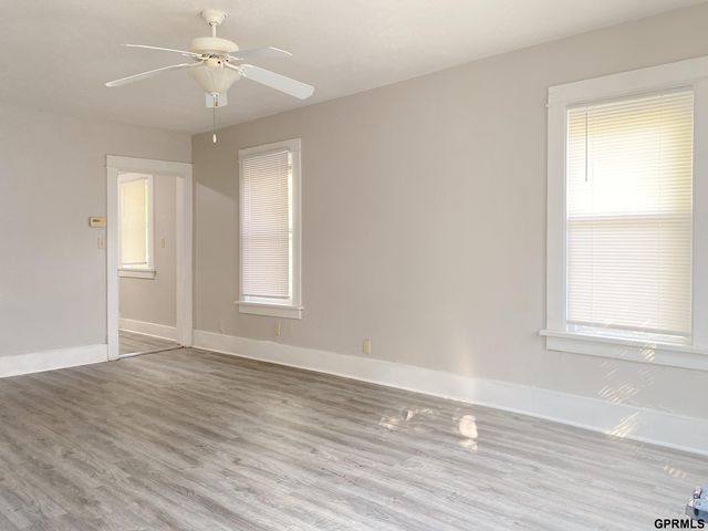 2732 Camden Avenue, Omaha, NE 68111