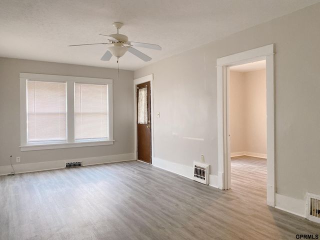 2732 Camden Avenue, Omaha, NE 68111