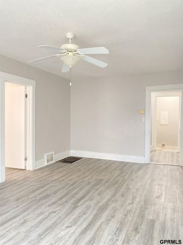 2732 Camden Avenue, Omaha, NE 68111