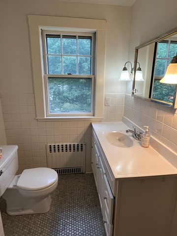 206 Nahant St 2, Wakefield, MA 01880