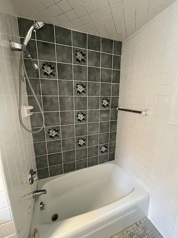 206 Nahant St 2, Wakefield, MA 01880