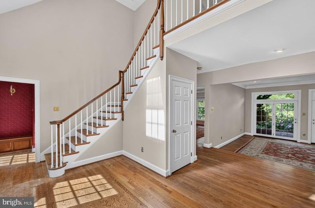 2 STEEPLECHASE LN, Malvern, PA 19355
