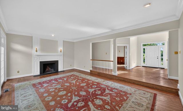 2 STEEPLECHASE LN, Malvern, PA 19355