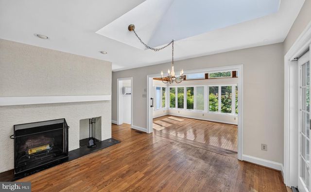 2 STEEPLECHASE LN, Malvern, PA 19355