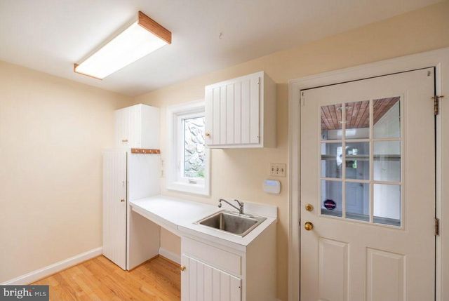 2 STEEPLECHASE LN, Malvern, PA 19355