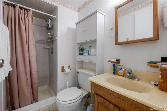 342 9th Street, West Babylon, NY 11704