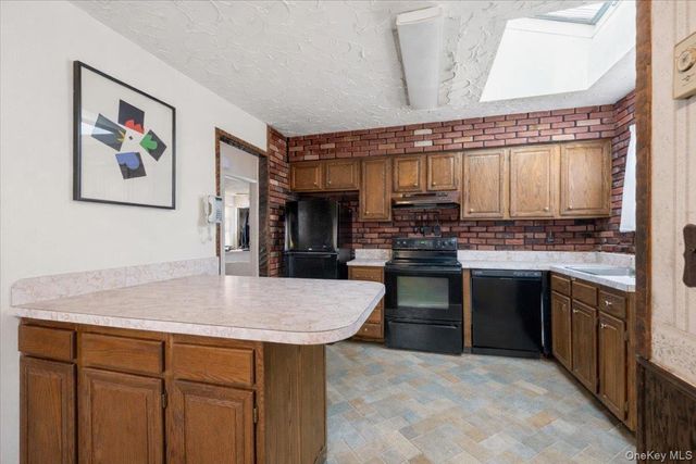 342 9th Street, West Babylon, NY 11704