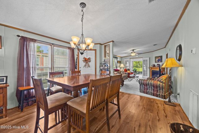 619 Outrigger Court, Hampstead, NC 28443