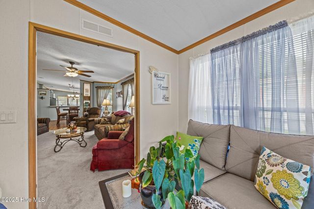 619 Outrigger Court, Hampstead, NC 28443