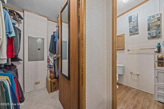 619 Outrigger Court, Hampstead, NC 28443
