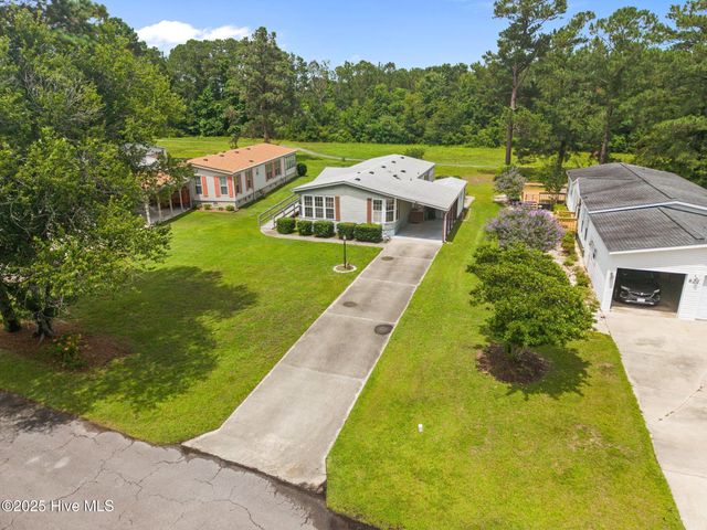 619 Outrigger Court, Hampstead, NC 28443