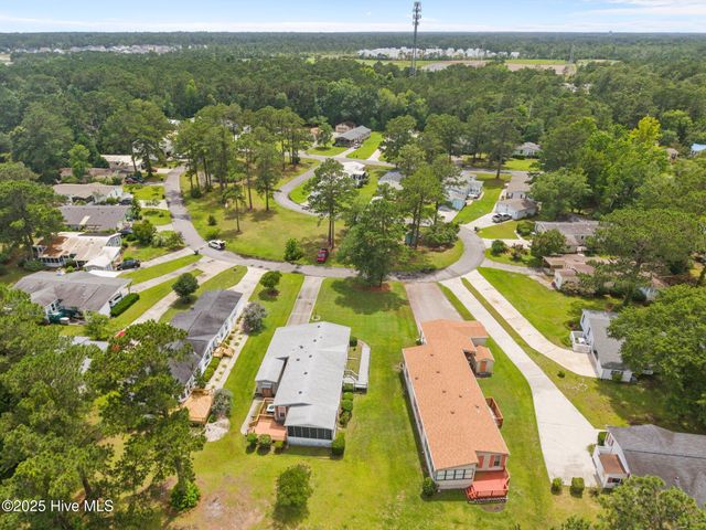 619 Outrigger Court, Hampstead, NC 28443