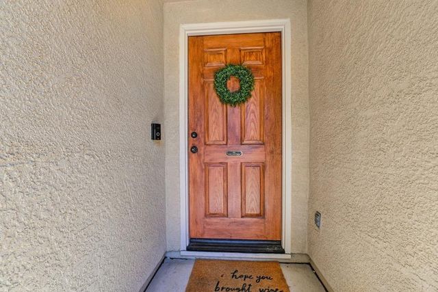 348 Bayonne Ct, Roseville, CA 95747