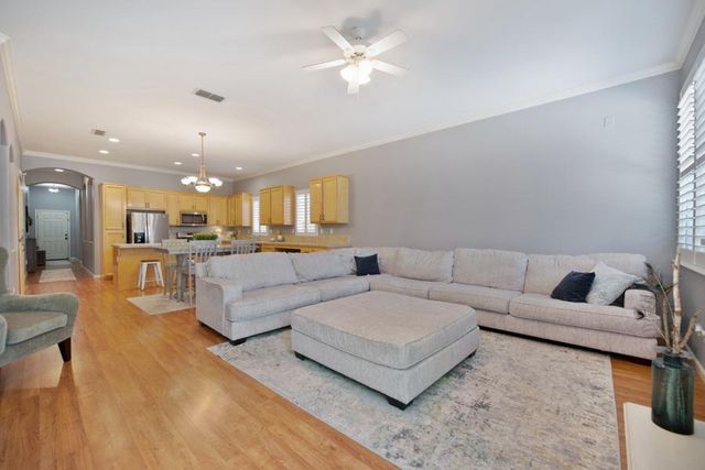 348 Bayonne Ct, Roseville, CA 95747