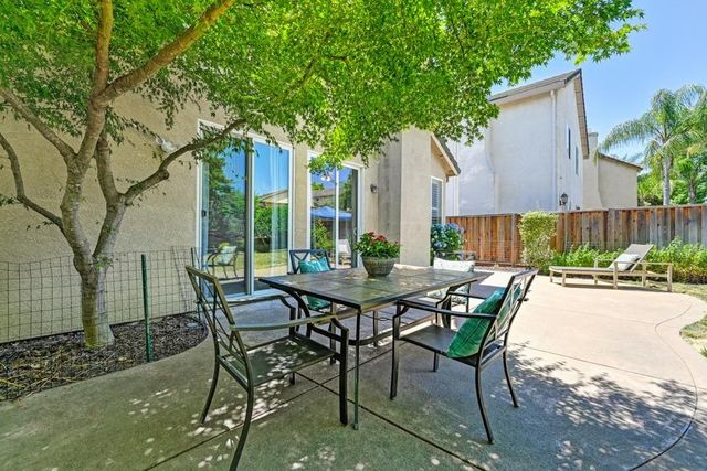 348 Bayonne Ct, Roseville, CA 95747