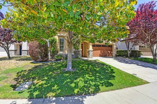 348 Bayonne Ct, Roseville, CA 95747