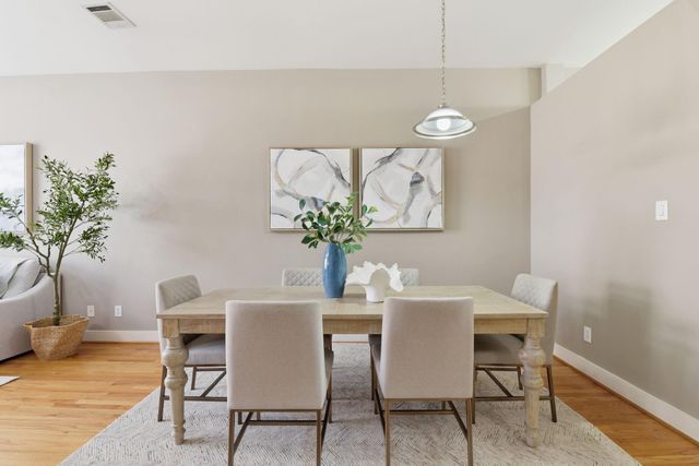 8715 Meadowcroft Drive 502, Houston, TX 77063