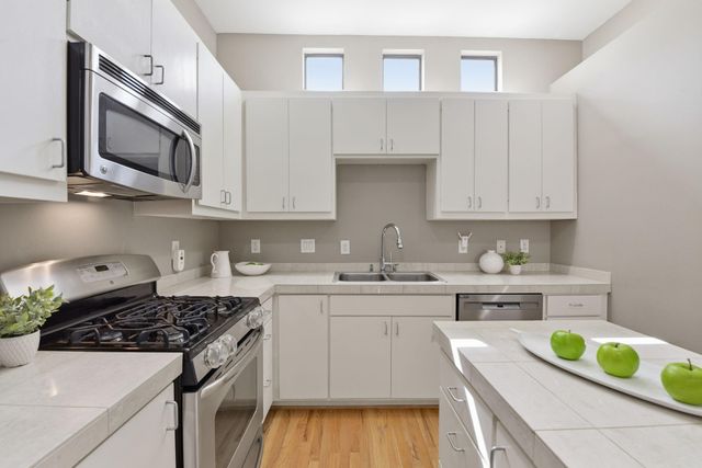 8715 Meadowcroft Drive 502, Houston, TX 77063