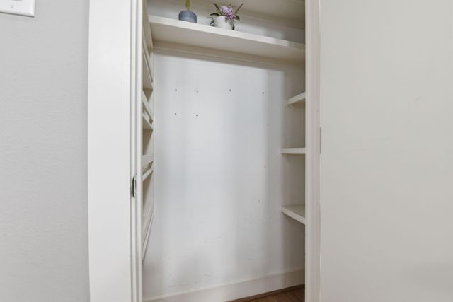 8715 Meadowcroft Drive 502, Houston, TX 77063