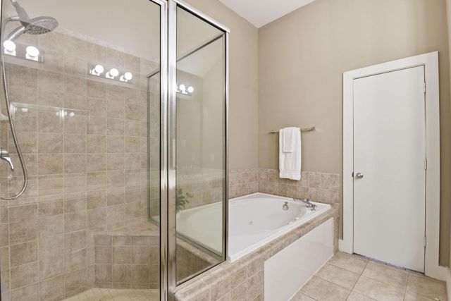 8715 Meadowcroft Drive 502, Houston, TX 77063