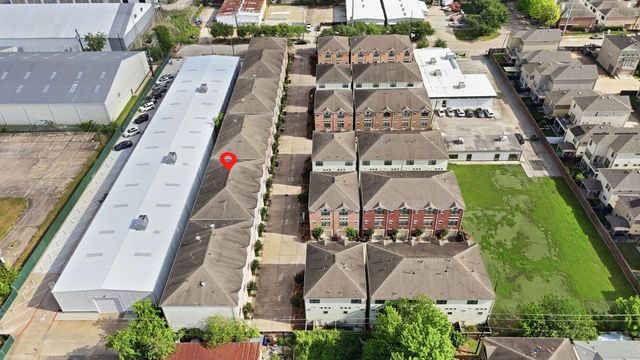 8715 Meadowcroft Drive 502, Houston, TX 77063