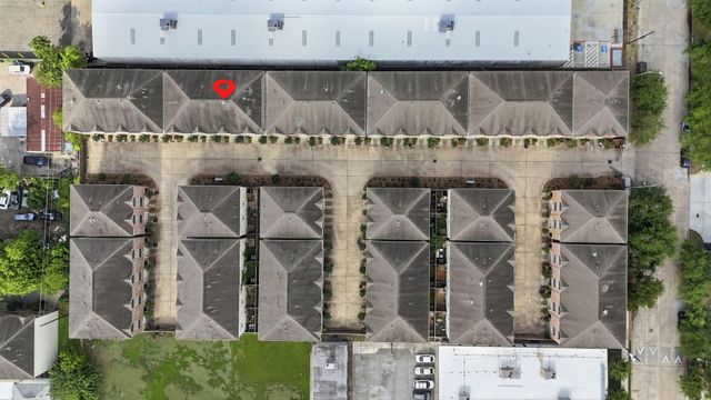 8715 Meadowcroft Drive 502, Houston, TX 77063