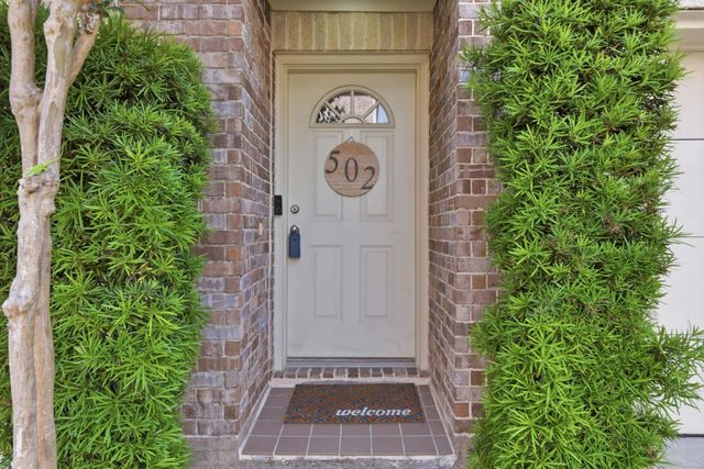 8715 Meadowcroft Drive 502, Houston, TX 77063