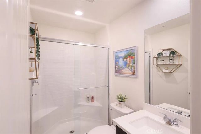 5184 Sammy Hagar, Fontana, CA 92336