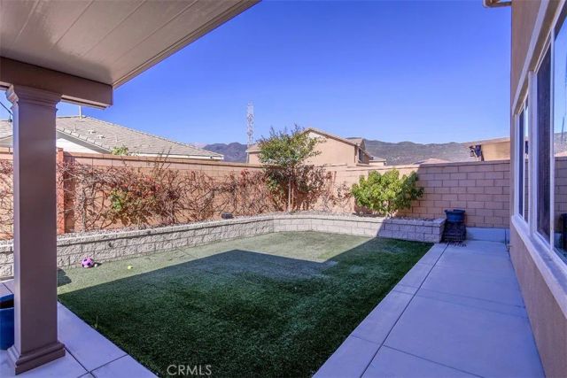 5184 Sammy Hagar, Fontana, CA 92336